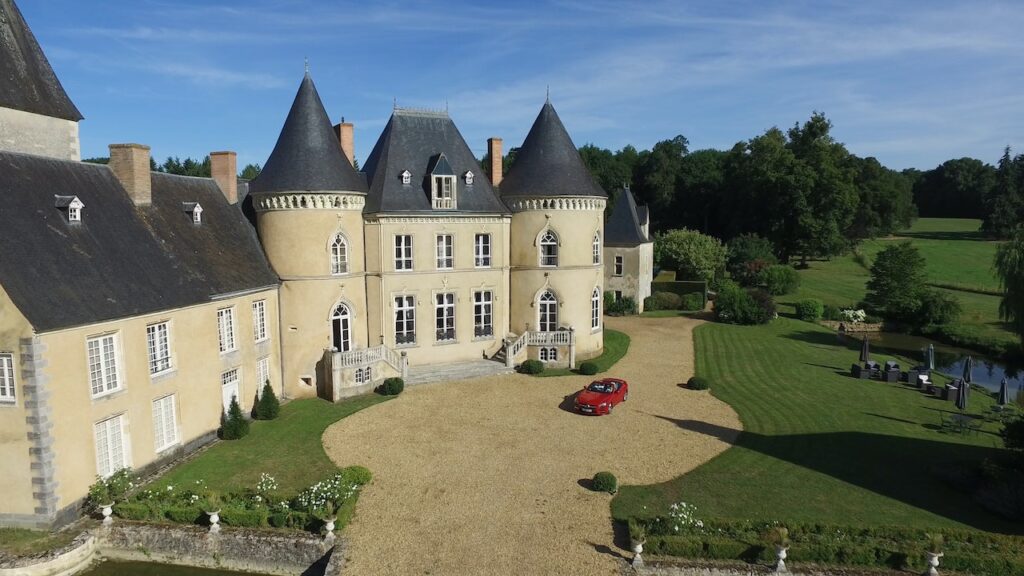 THE BEST CHATEAUX IN FRANCE YOU CAN BUY FOR LESS THAN $100K