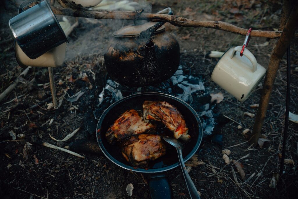 WHAT ARE THE BEST FOODS TO BRING CAMPING?