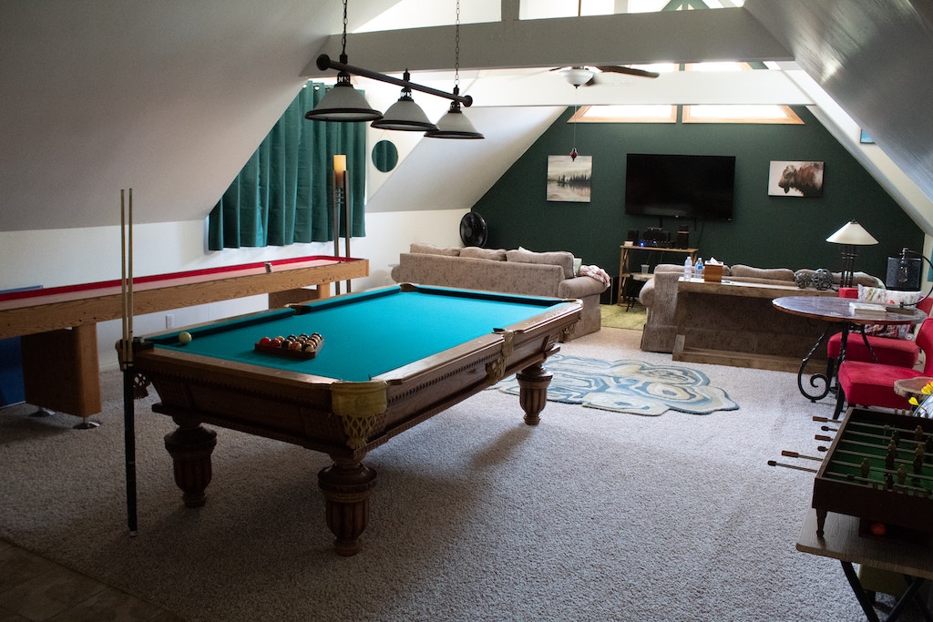 Decorating a Game Room